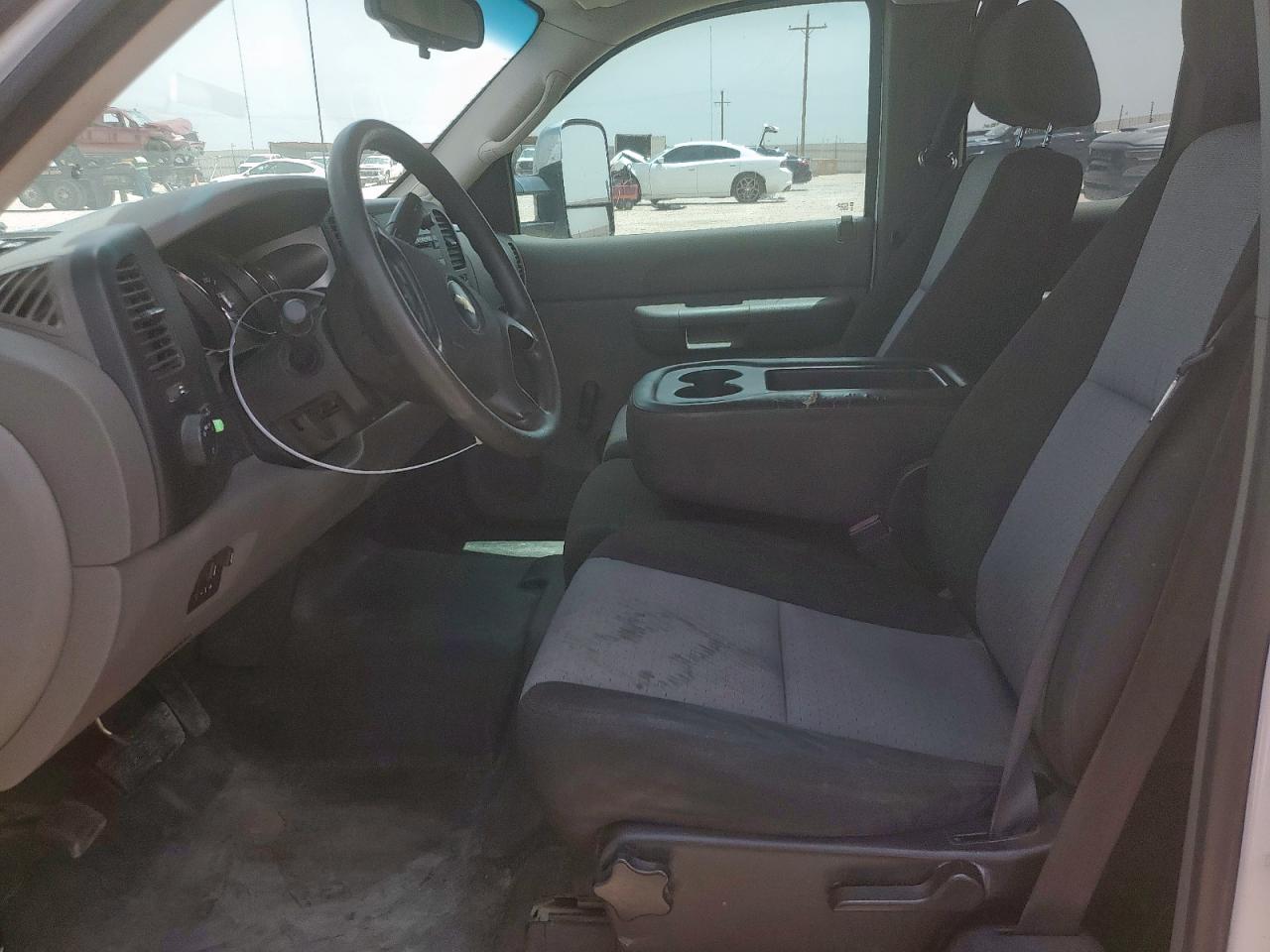 2009 Chevrolet Silverado C2500 Heavy Duty VIN: 1GCHC49K09E148476 Lot: 56670895