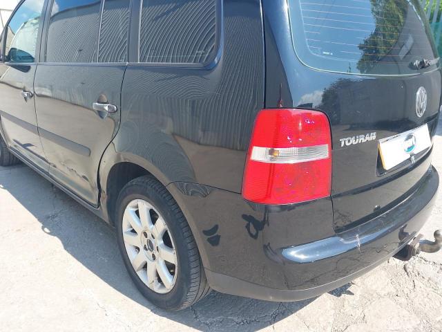 2004 VOLKSWAGEN TOURAN S T