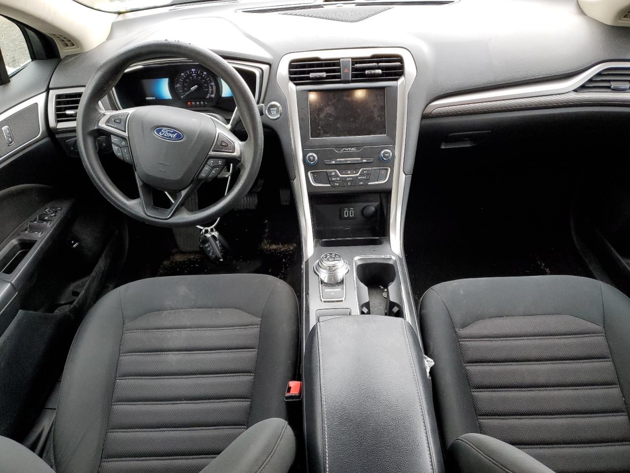 2019 Ford Fusion Se VIN: 3FA6P0LU4KR124835 Lot: 54042895