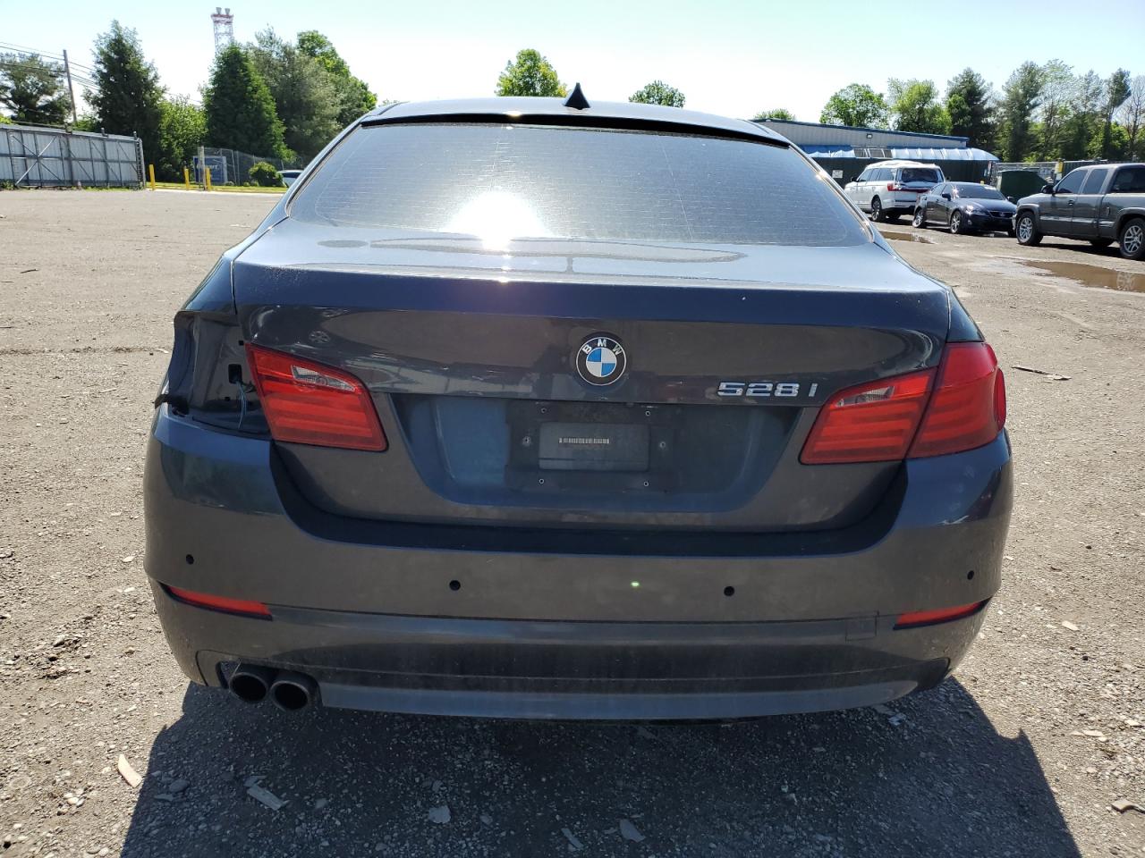 2011 BMW 528 I VIN: WBAFR1C54BC736516 Lot: 56058245