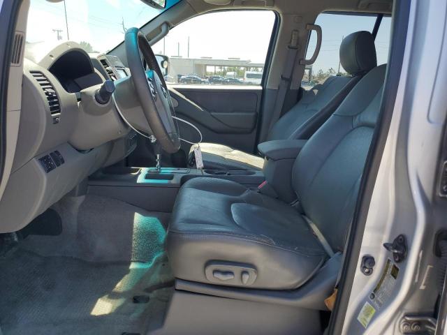  NISSAN FRONTIER 2013 Серебристый