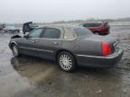 2005 Lincoln Town Car Signature zu verkaufen in Fredericksburg, VA - Front End