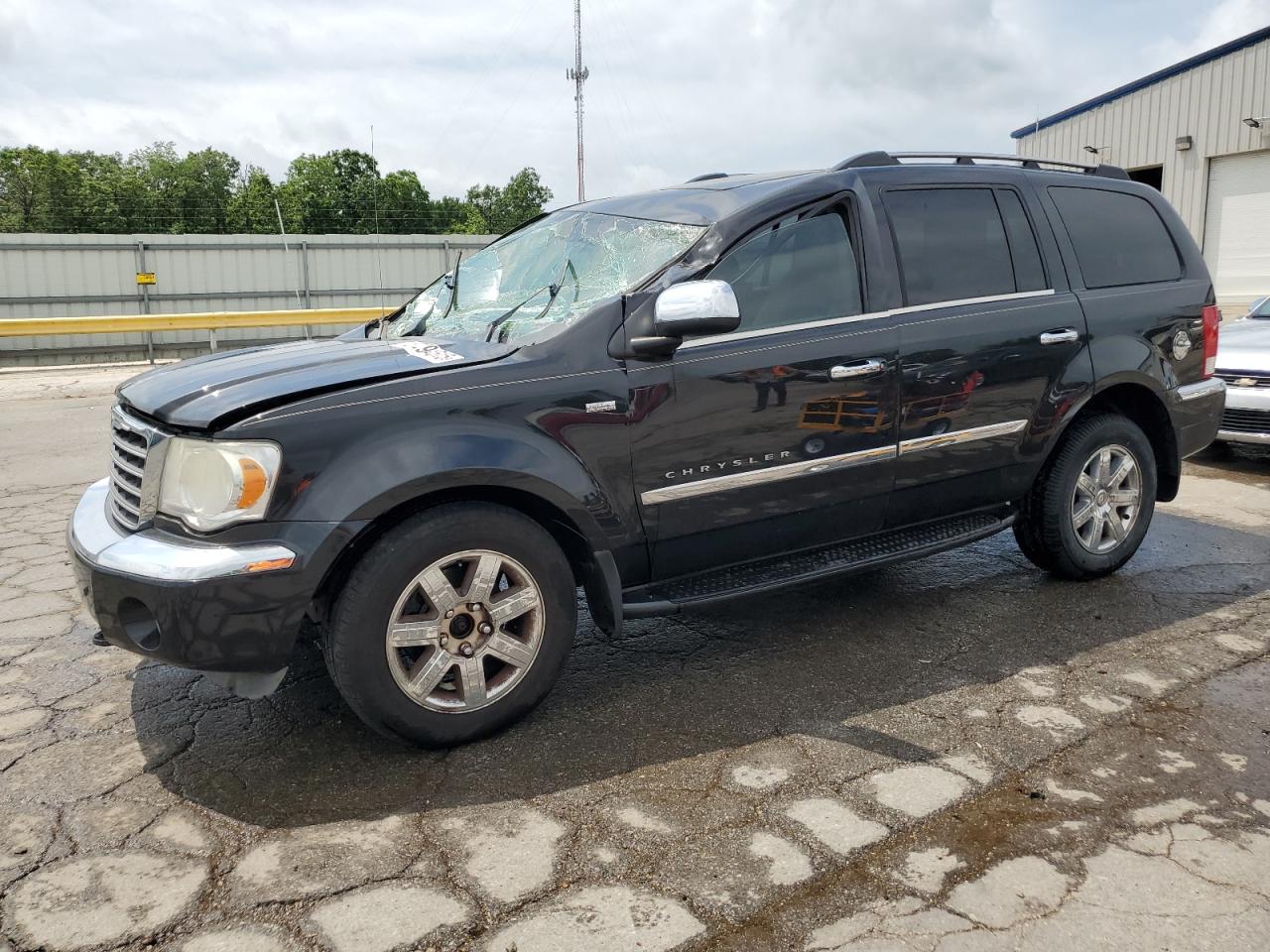 2008 Chrysler Aspen Limited for Sale in Rogersville, MO - Front End