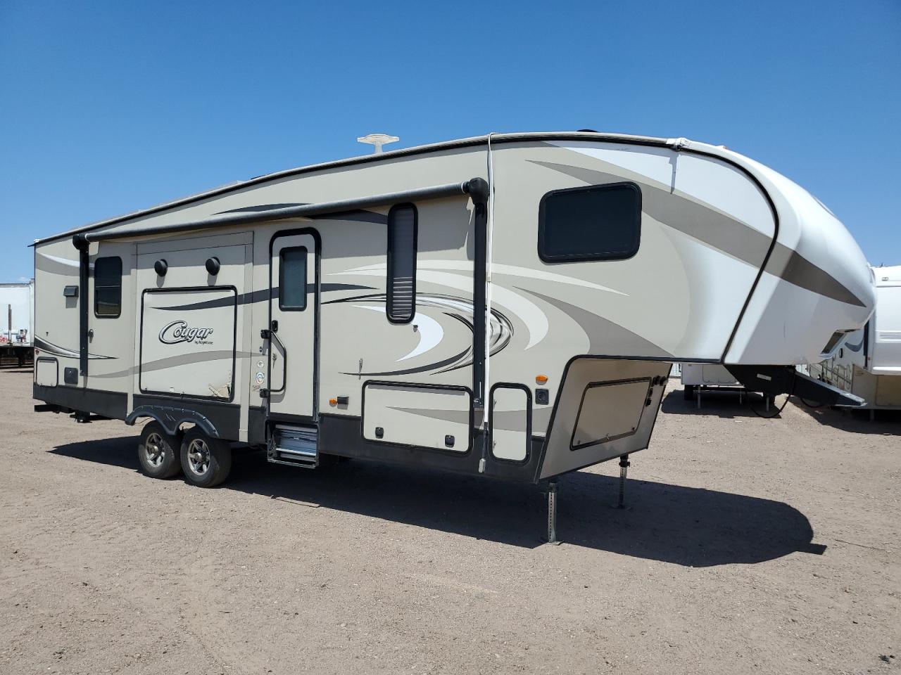 2017 Keystone Challenger Cougar zu verkaufen in Phoenix, AZ - Minor Dent/Scratches