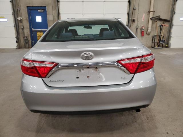  TOYOTA CAMRY 2017 Серебристый