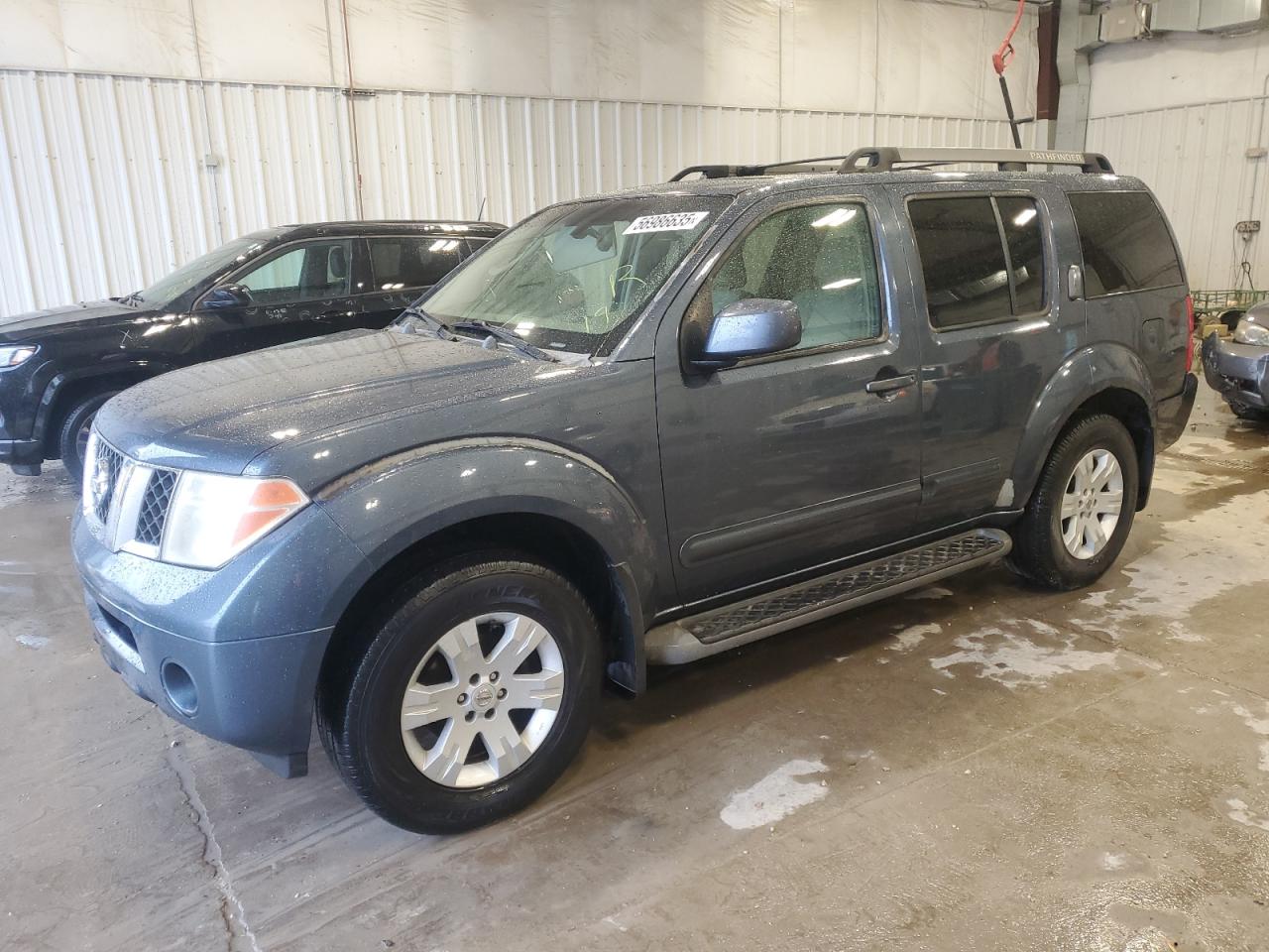2005 Nissan Pathfinder Le за продажба в Franklin, WI - Minor Dent/Scratches