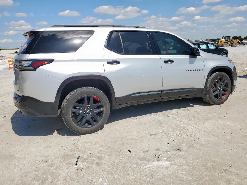  CHEVROLET TRAVERSE 2020 Серебристый