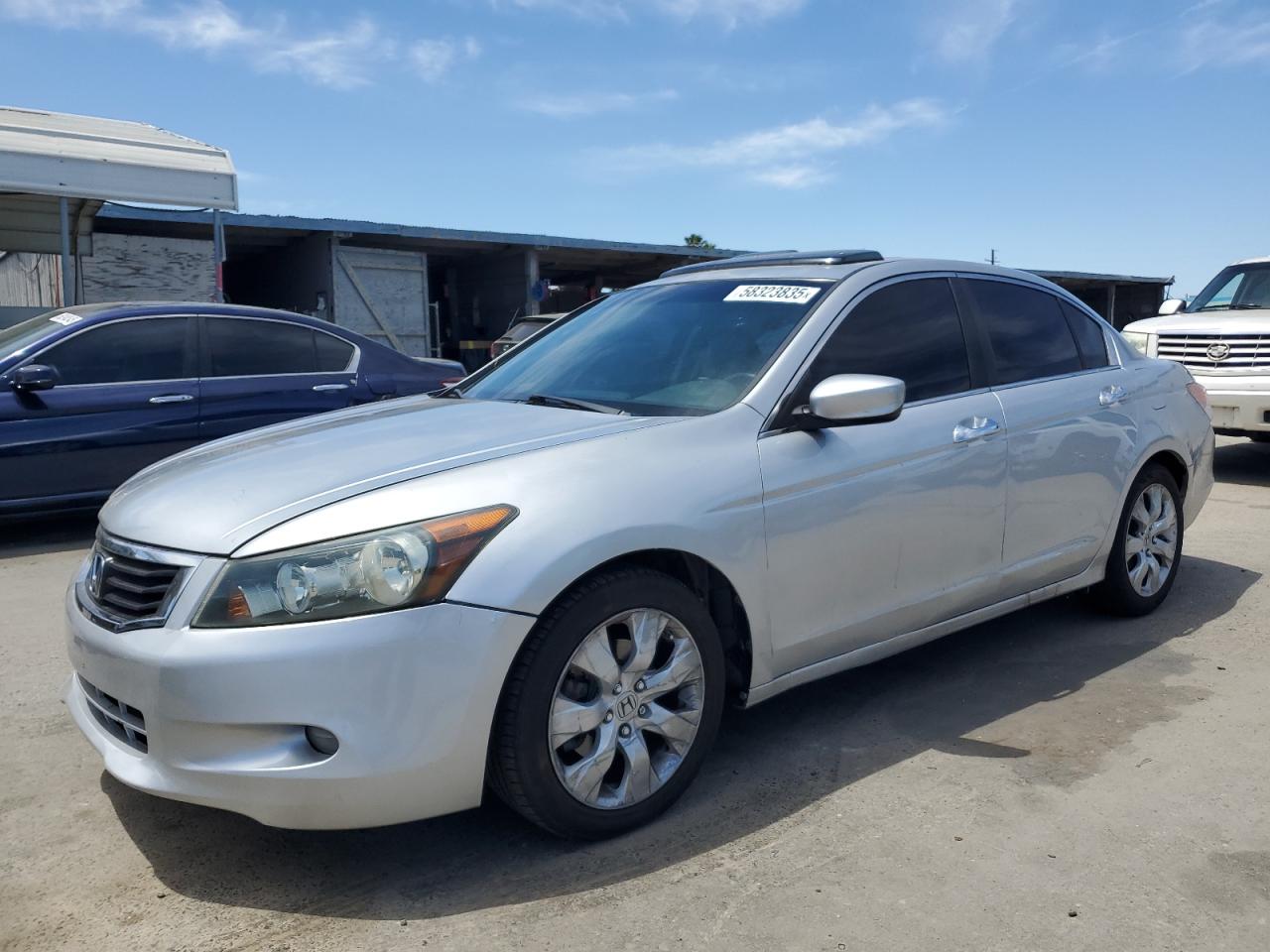 2008 Honda Accord Exl for Sale in Fresno, CA - Side