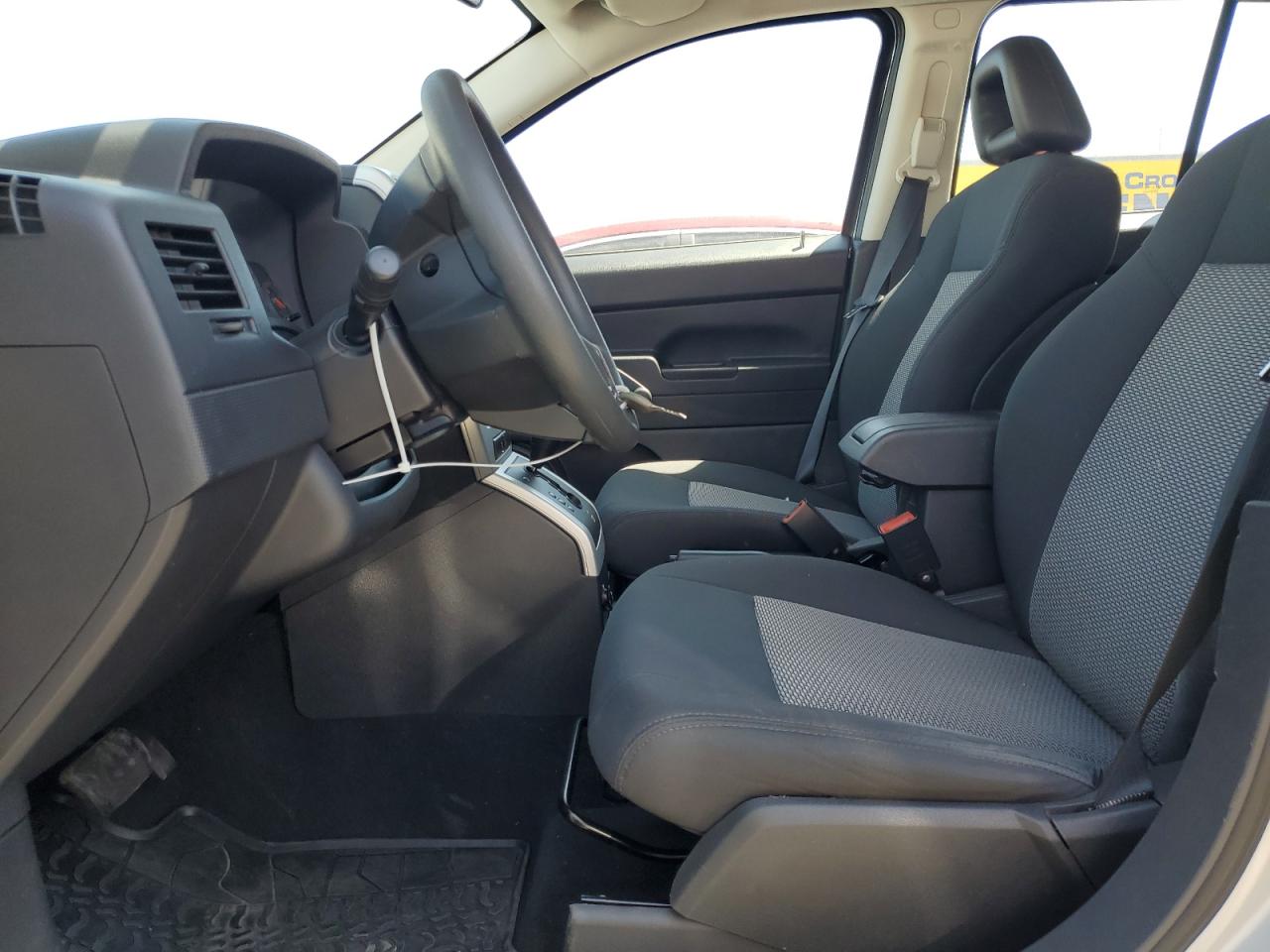 2008 Jeep Compass Sport VIN: 1J8FF47W08D651782 Lot: 55846855
