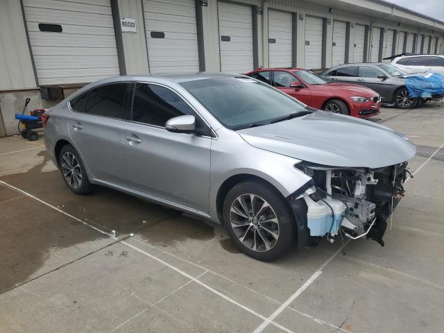  TOYOTA AVALON 2018 Серебристый