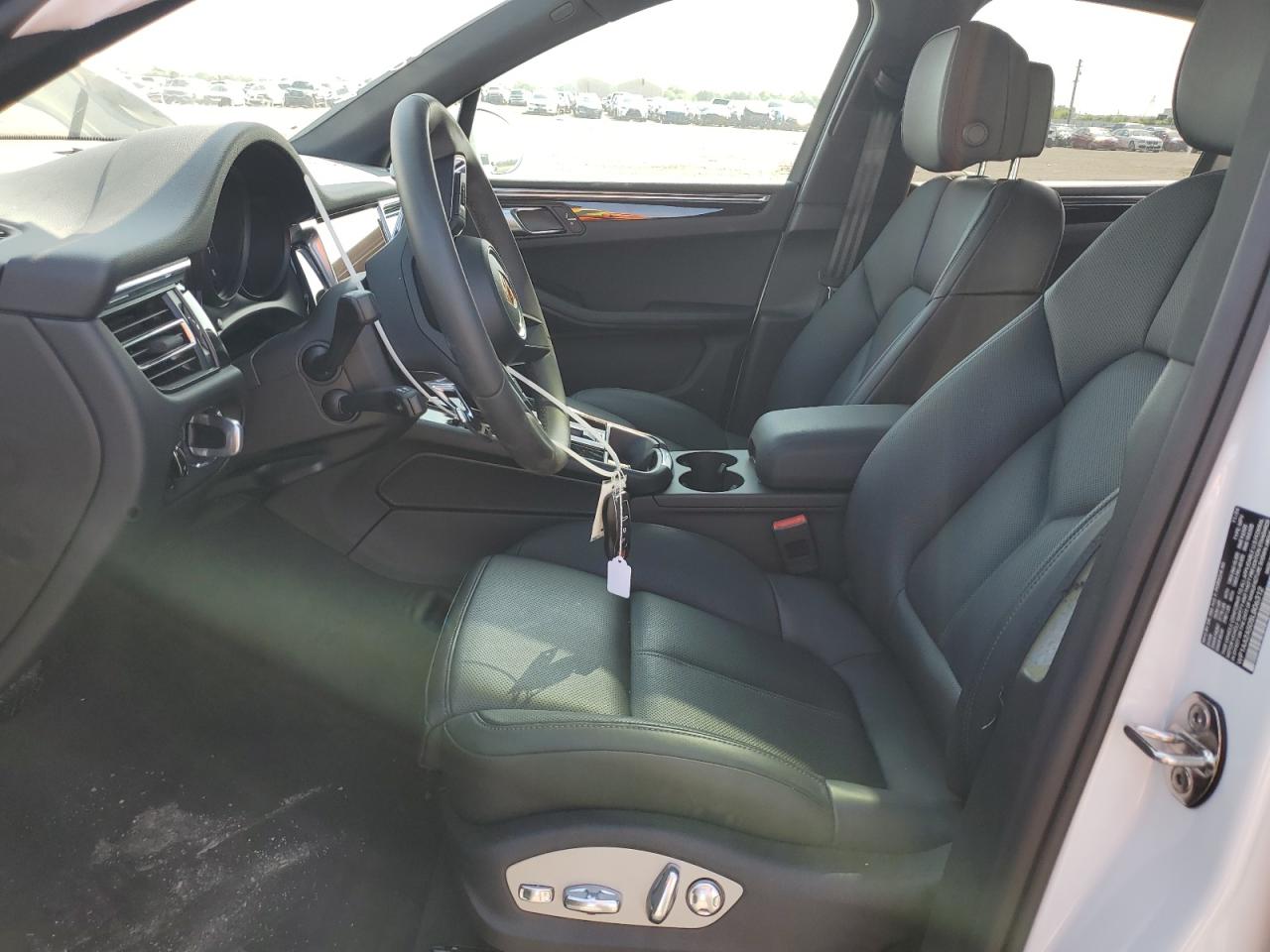 2025 Porsche Macan Base VIN: WP1AA2A50SLB06312 Lot: 56233195