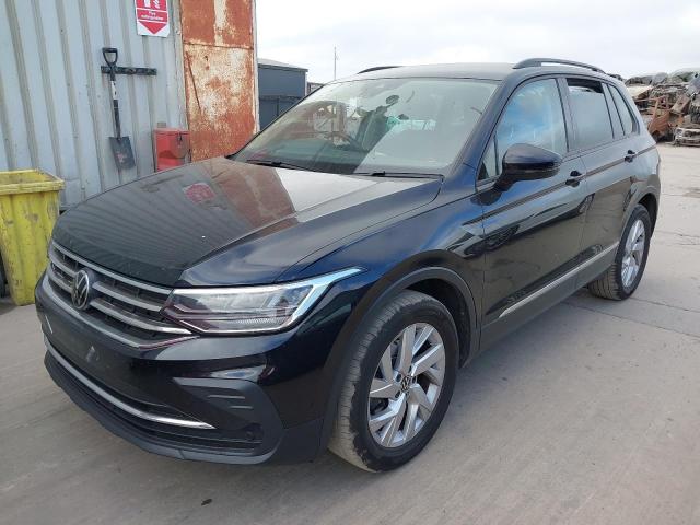 VOLKSWAGEN TIGUAN LIF 2022