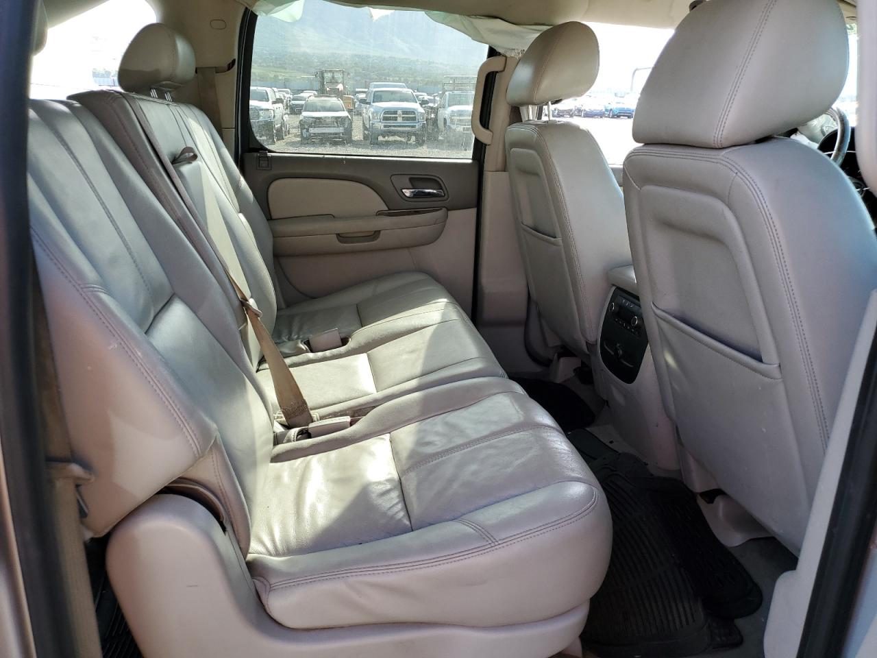 2013 Chevrolet Suburban K1500 Lt VIN: 1GNSKJE7XDR179655 Lot: 57511015