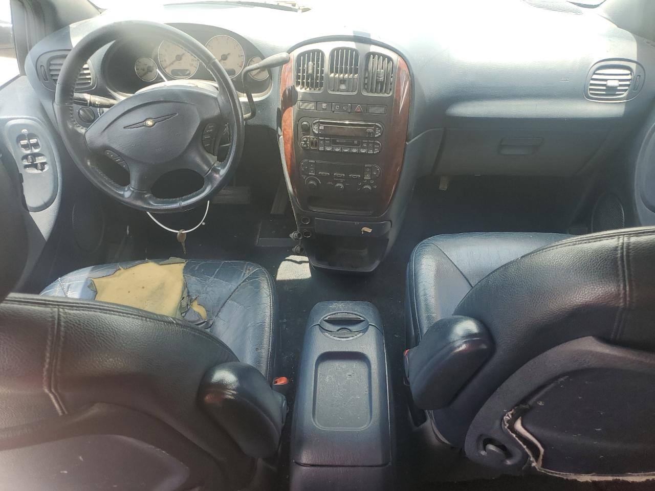 2c4gp54l73r201416 2C4GP54L73R201416 2003 Chrysler Town & Country Lxi