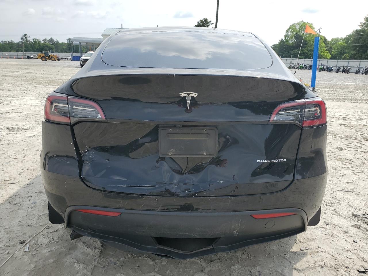 2023 Tesla Model Y VIN: 7SAYGDEE4PF792579 Lot: 57458715