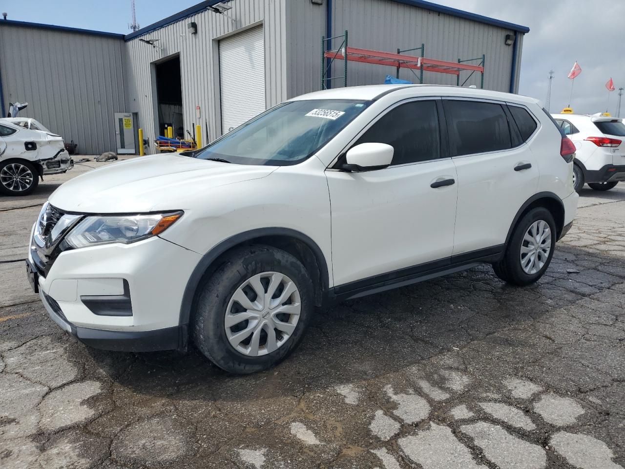 2017 Nissan Rogue S იყიდება Rogersville-ში, MO - Rear End