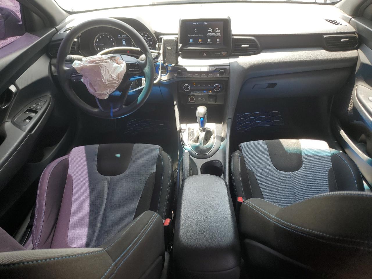 2019 Hyundai Veloster Base VIN: KMHTG6AF8KU019918 Lot: 56999235