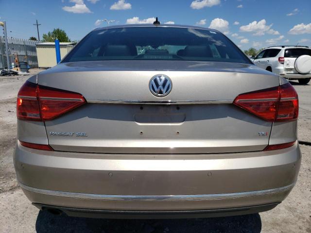  VOLKSWAGEN PASSAT 2016 Золотой