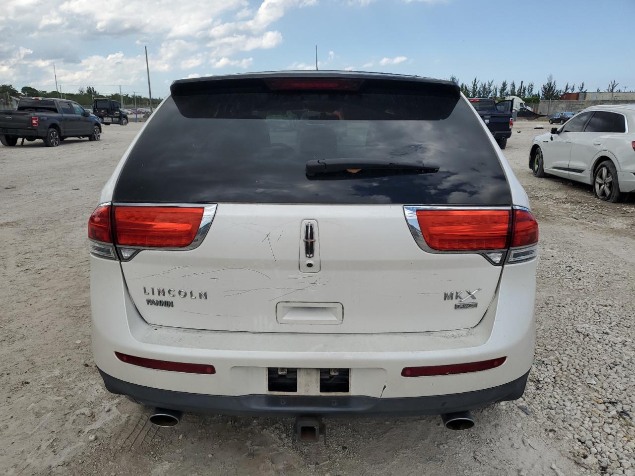 2011 Lincoln Mkx VIN: 2LMDJ8JK3BBJ27582 Lot: 56555245