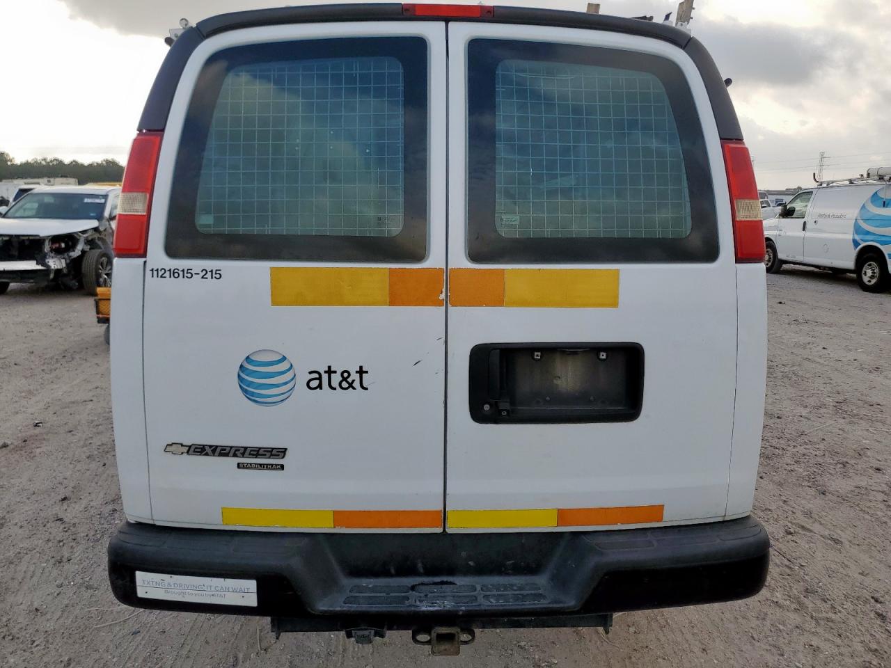 2015 Chevrolet Express G2500 VIN: 1GCWGFCF8F1194773 Lot: 57444895