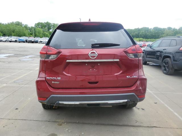  NISSAN ROGUE 2018 Красный