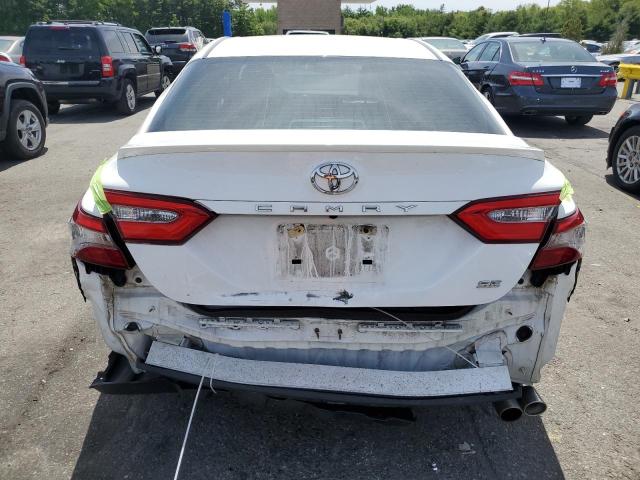  TOYOTA CAMRY 2018 Белы