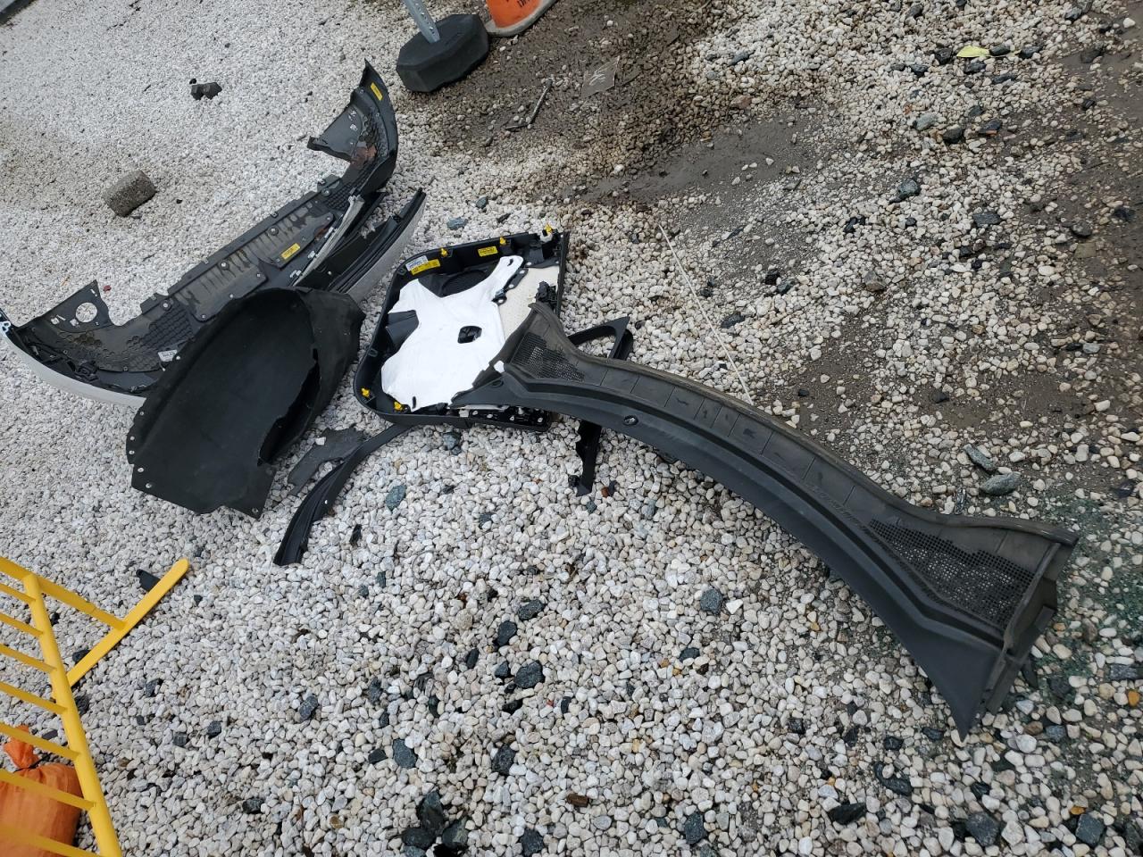2021 Ford Escape Se VIN: 1FMCU0BZ3MUB17966 Lot: 56936405