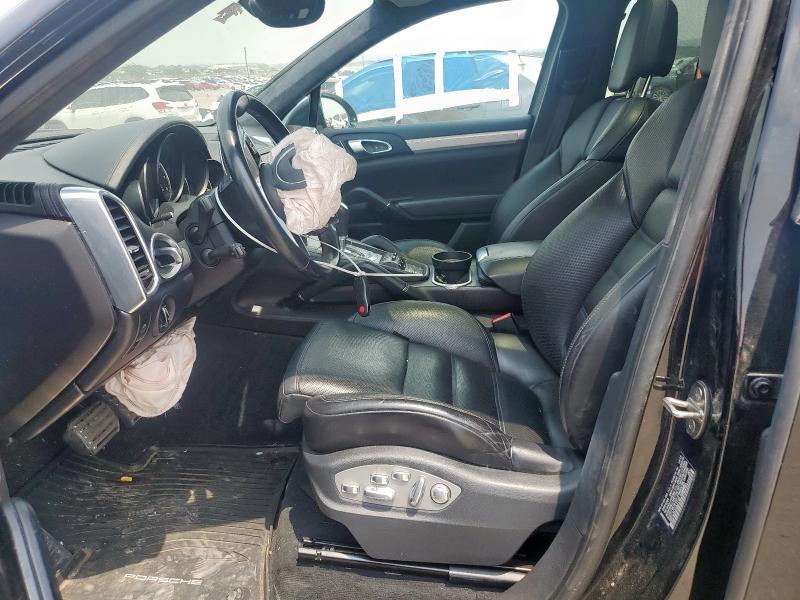  PORSCHE CAYENNE 2016 Черный