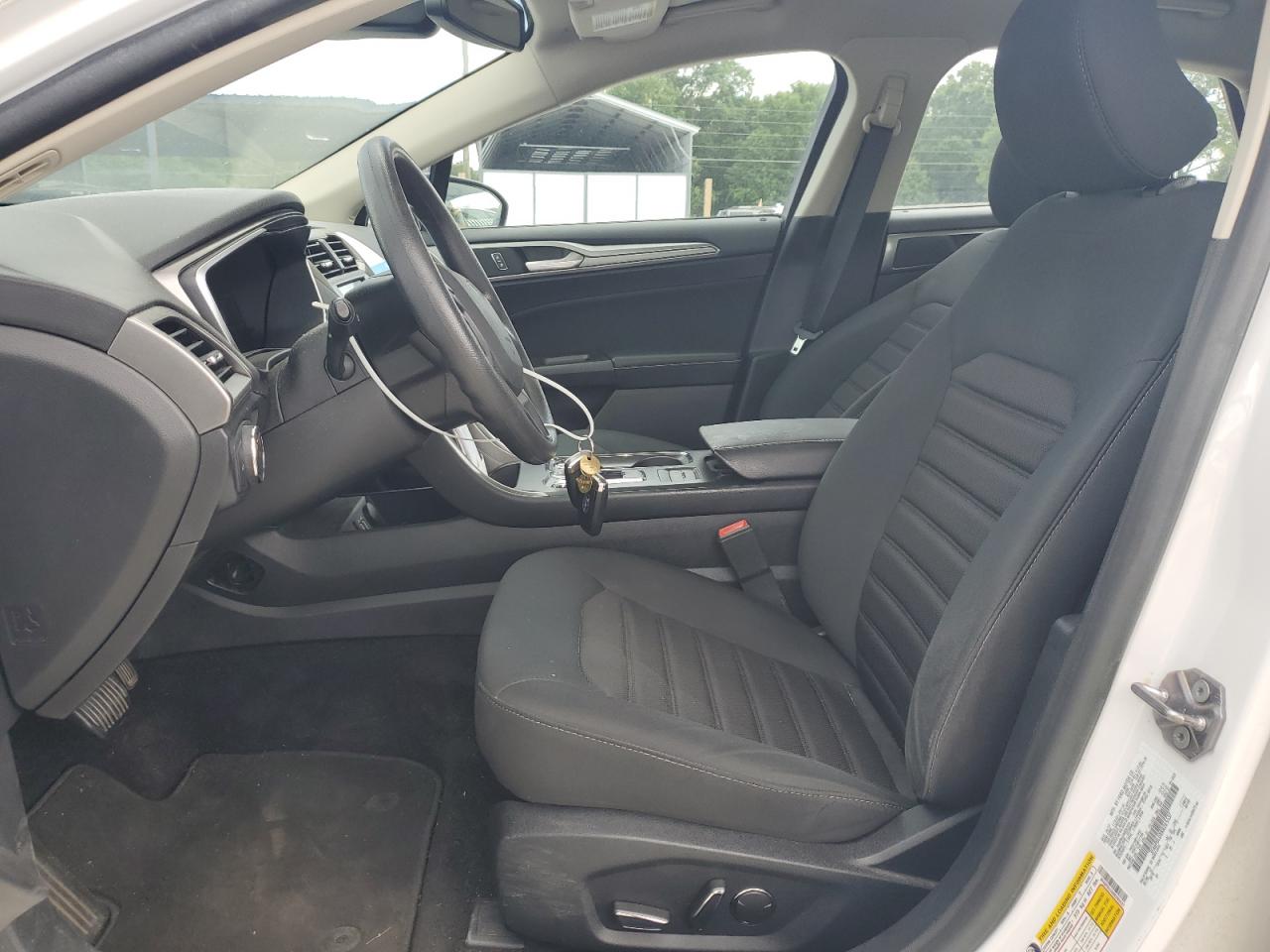 2019 Ford Fusion Se VIN: 3FA6P0LUXKR265537 Lot: 54030355