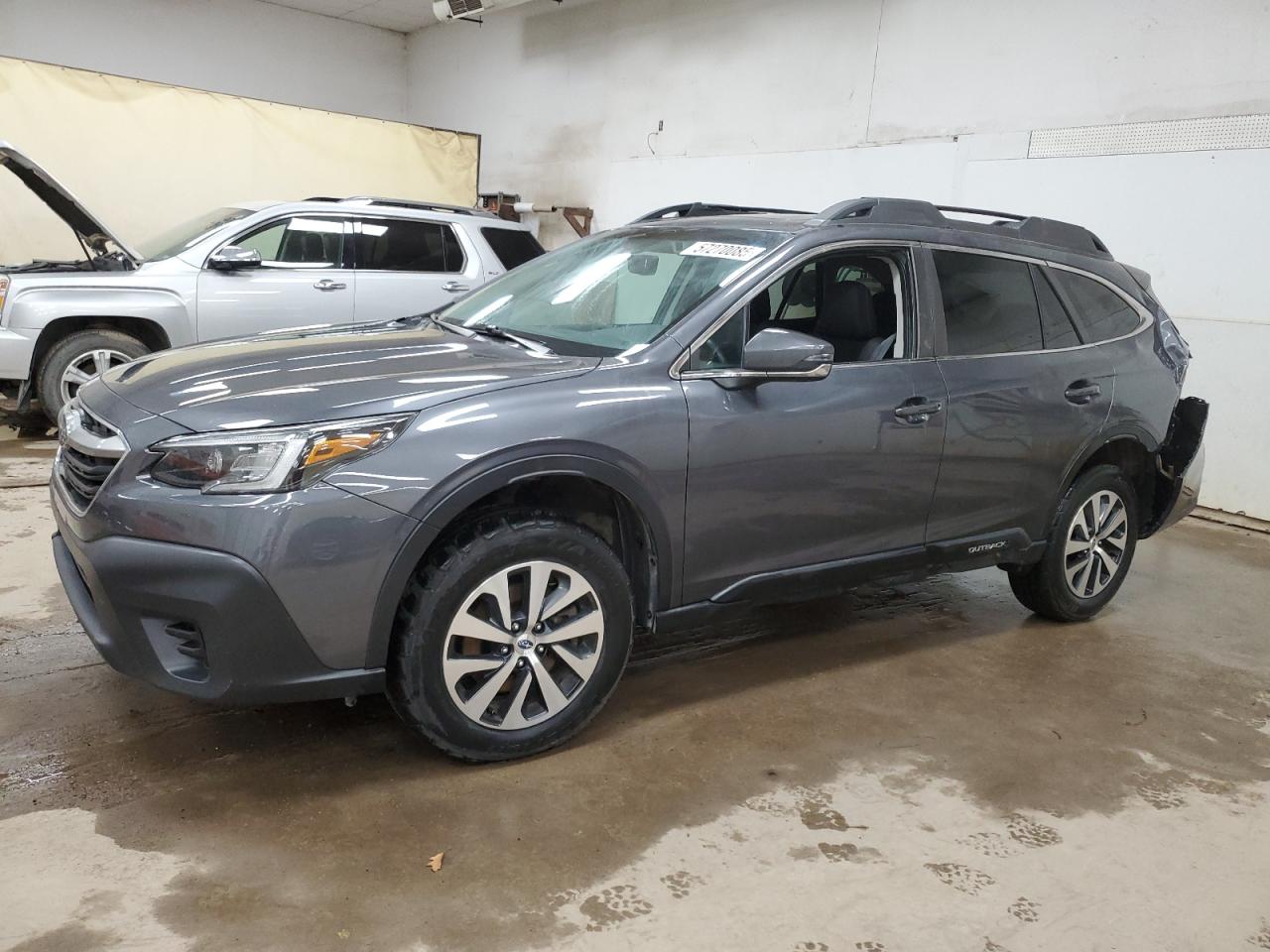 2021 Subaru Outback Premium for Sale in Davison, MI - Rear End