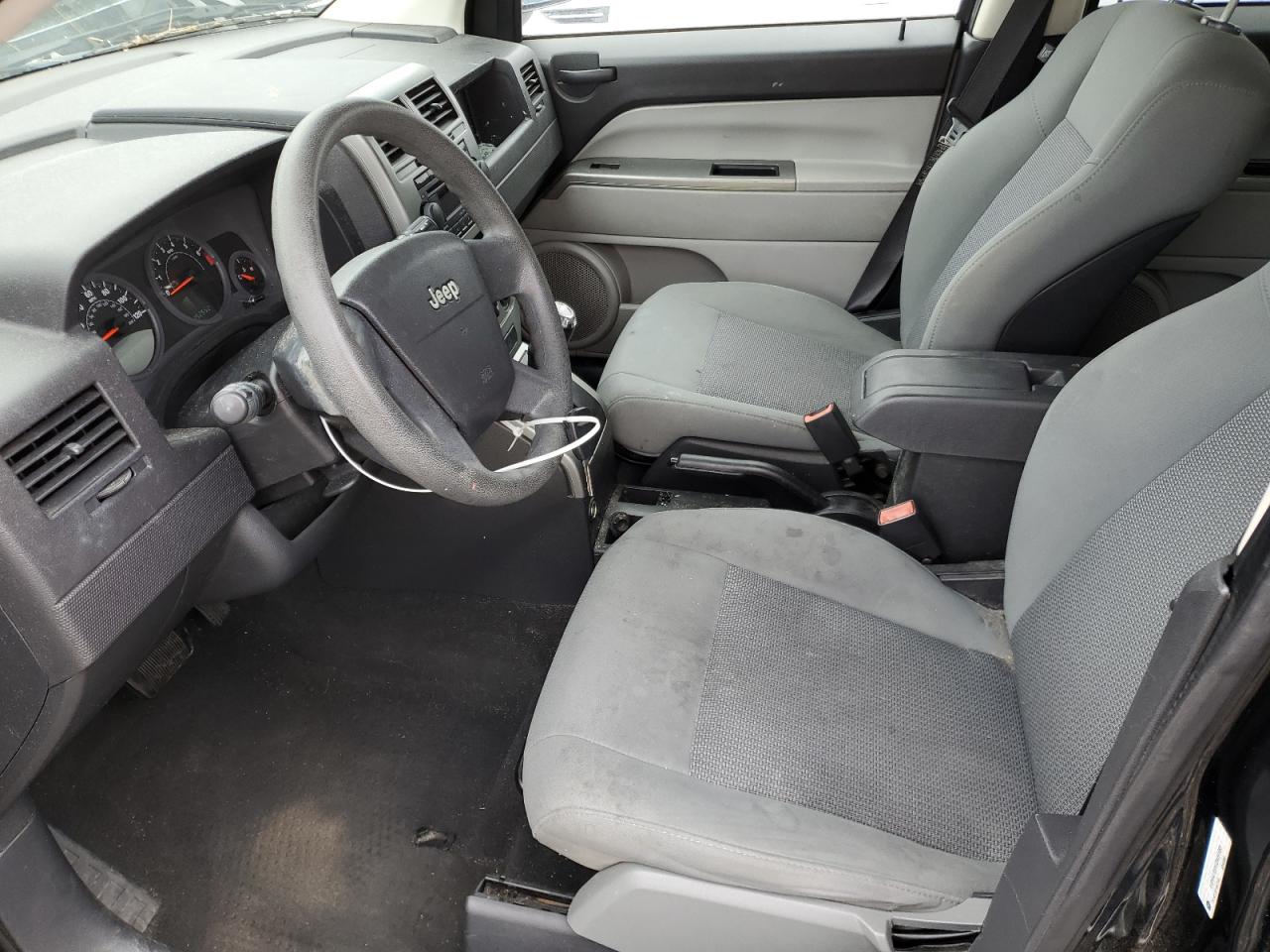 2007 Jeep Compass VIN: 1J8FF47W07D428060 Lot: 57286955