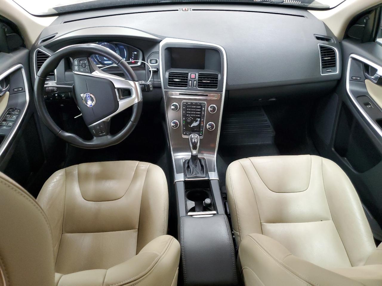 2016 Volvo Xc60 T5 Premier VIN: YV440MDKXG2857510 Lot: 56482855