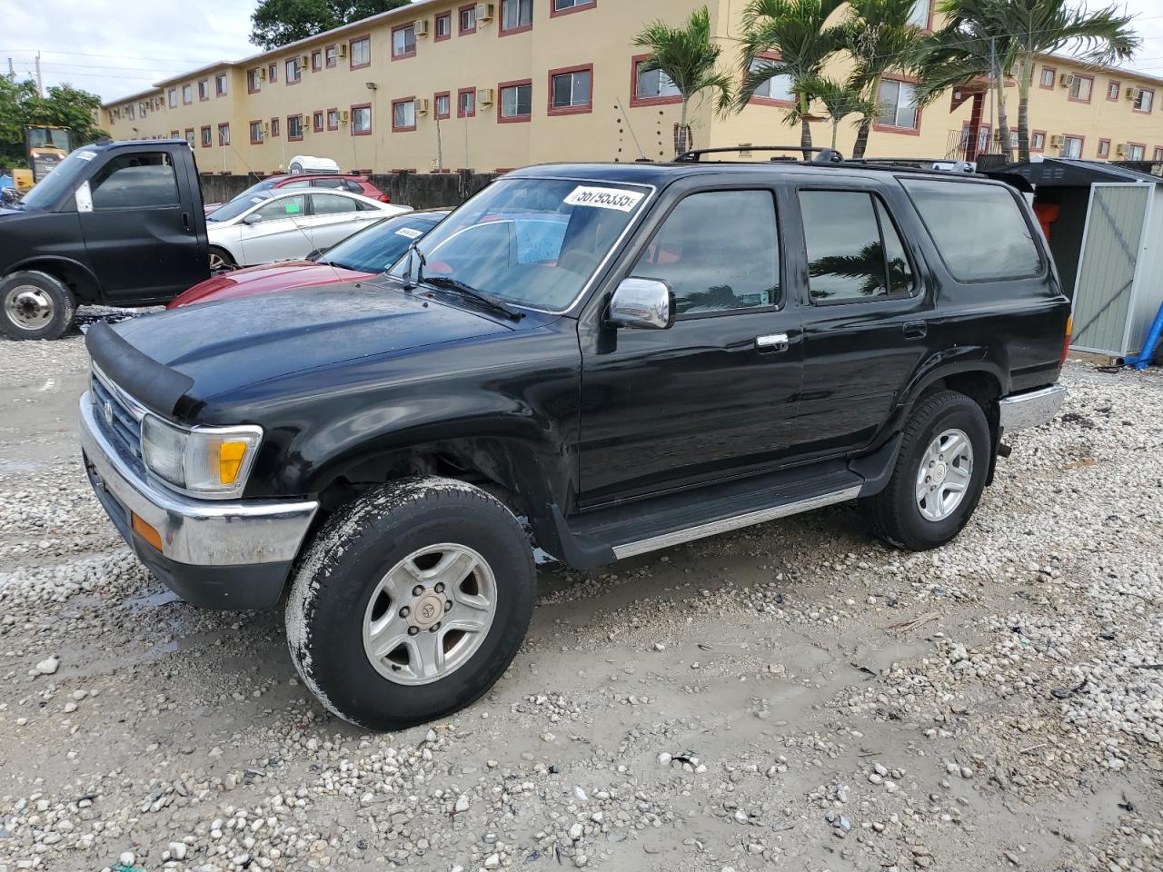 1993 Toyota 4Runner Vn29 Sr5 for Sale in Opa Locka, FL - Minor Dent/Scratches