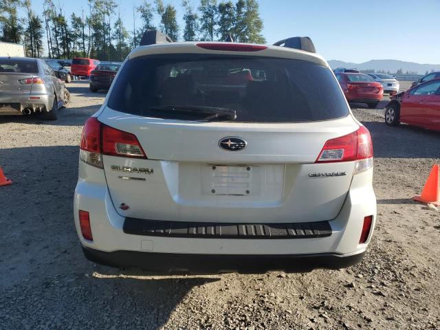  SUBARU OUTBACK 2012 White