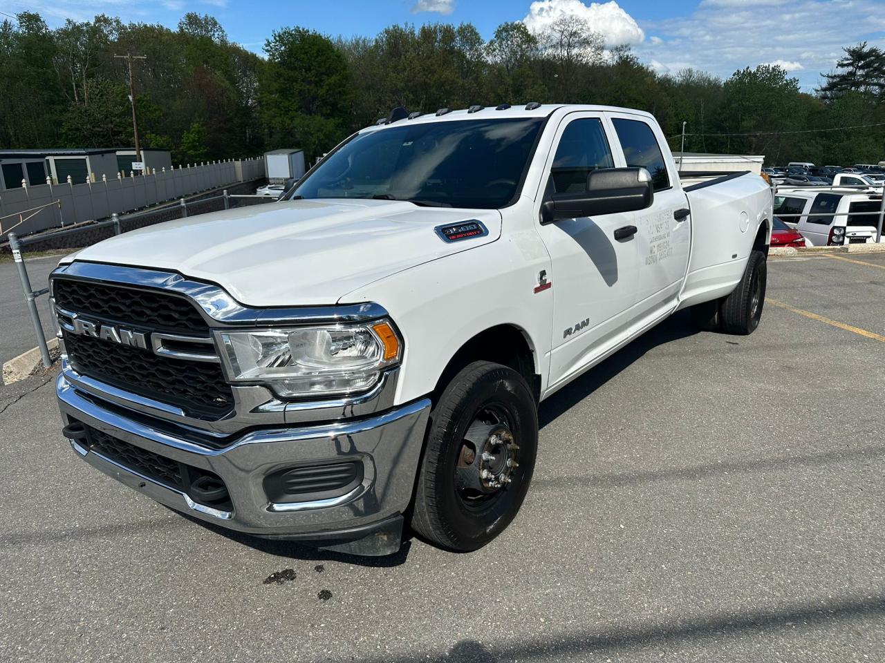 2022 Ram 3500 Tradesman zu verkaufen in North Billerica, MA - Rear End