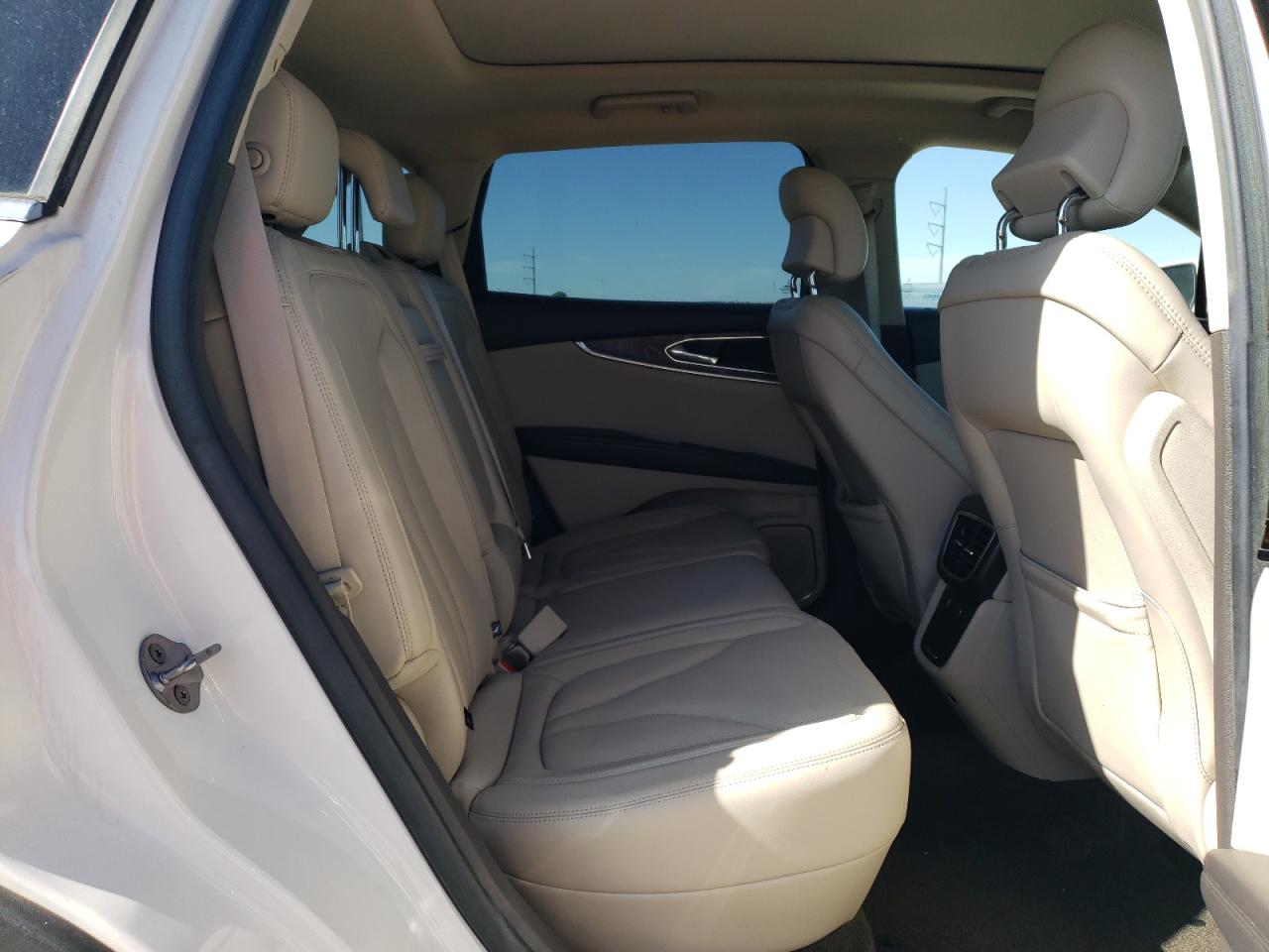 2017 Lincoln Mkx Reserve VIN: 2LMPJ6LR8HBL21786 Lot: 55181545