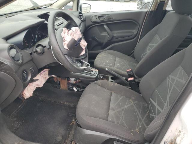  FORD FIESTA 2014 Белый