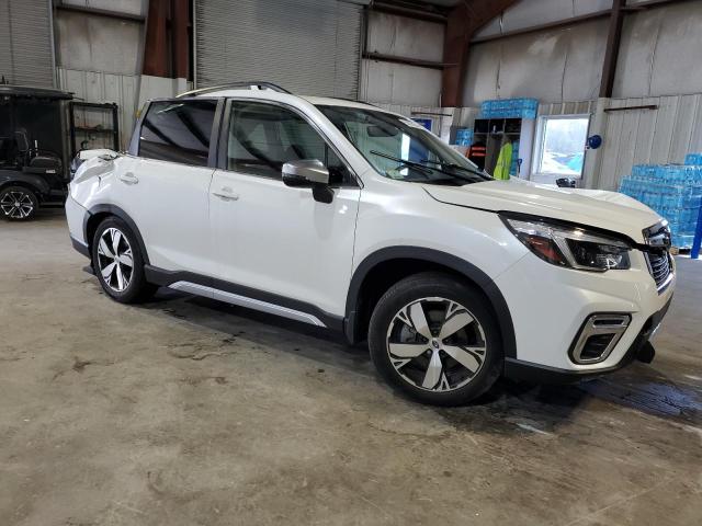  SUBARU FORESTER 2021 Белый