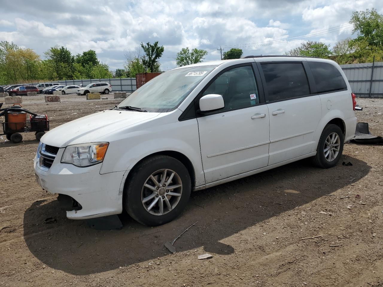 2014 Dodge Grand Caravan Sxt for Sale in Chicago Heights, IL - Front End