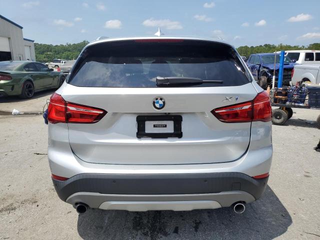 BMW X1 2016 Серебристый