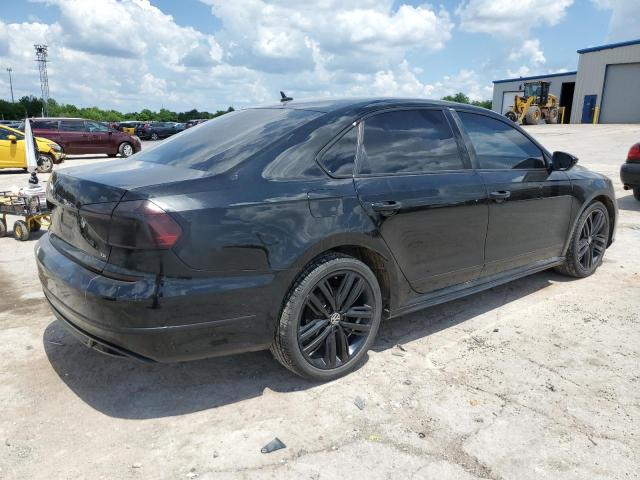 VOLKSWAGEN PASSAT 2016 Черный