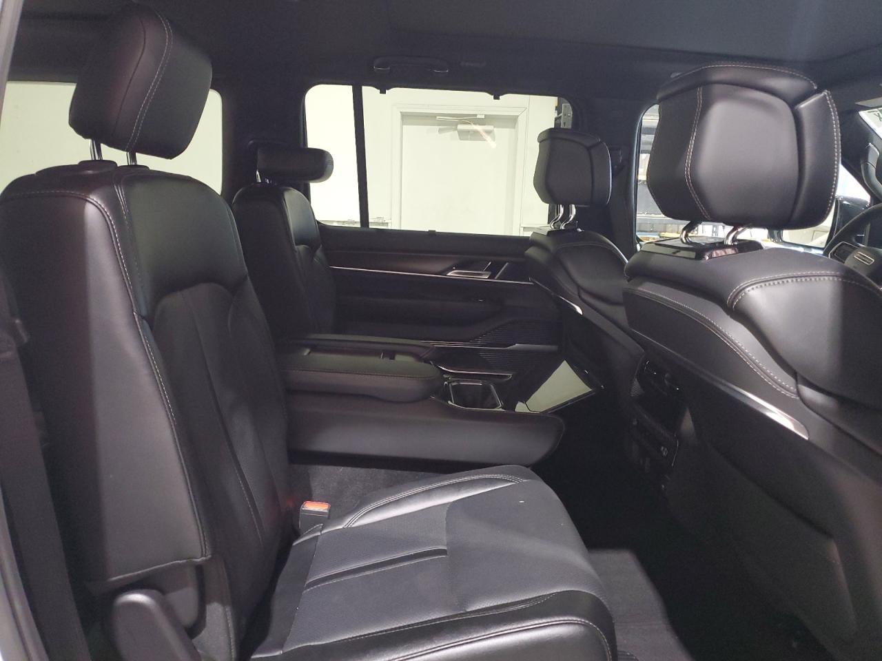 2024 Jeep Grand Wagoneer L Series I VIN: 1C4SJSEP8RS107368 Lot: 57612655