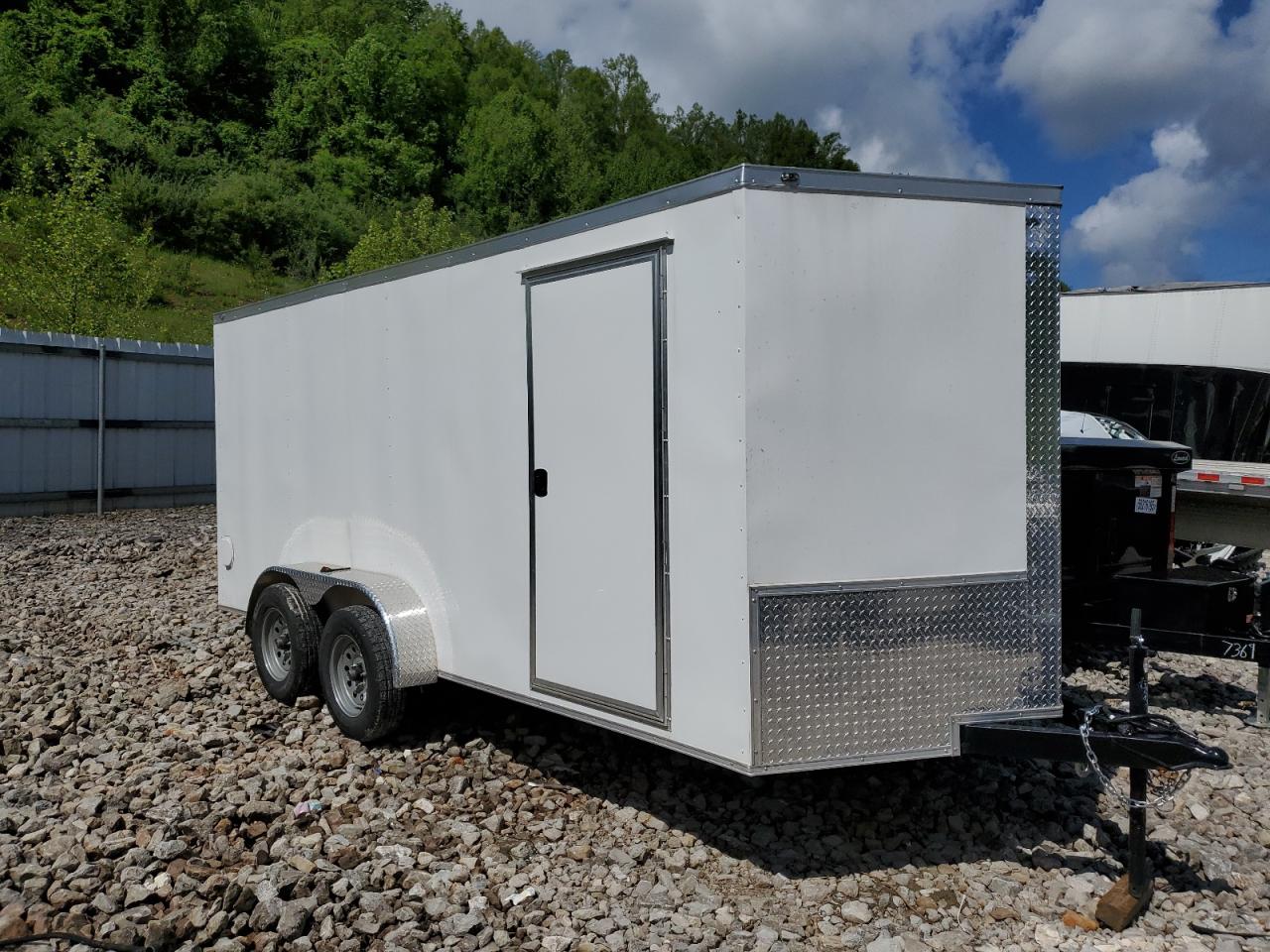 2024 Steel Pines 7X16Ta2 Enclosed Cargo Trailer იყიდება Hurricane-ში, WV - Minor Dent/Scratches