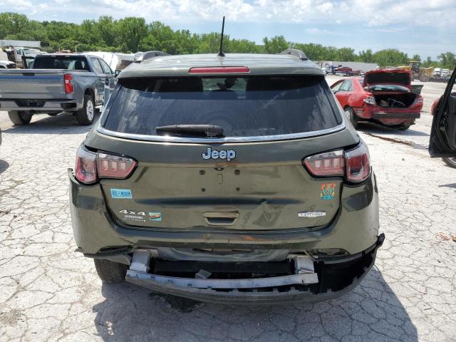  JEEP COMPASS 2018 Зеленый
