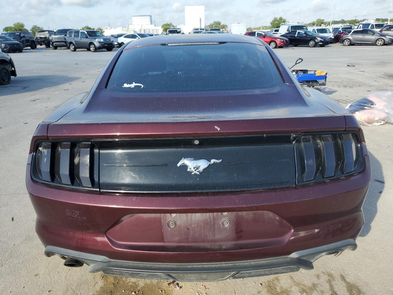 2018 Ford Mustang VIN: 1FA6P8TH3J5171955 Lot: 56920295