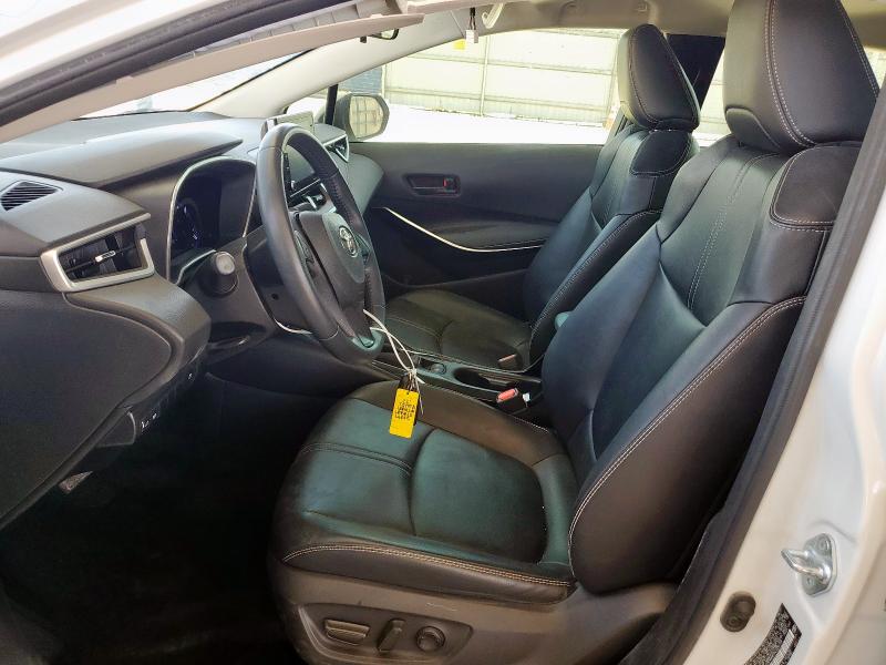 TOYOTA COROLLA 2022 Білий