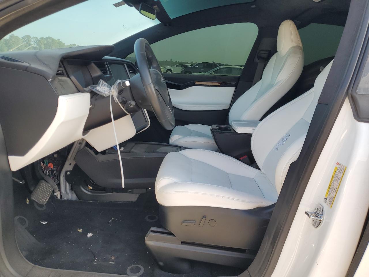 2020 Tesla Model X VIN: 5YJXCDE2XLF280104 Lot: 54129775