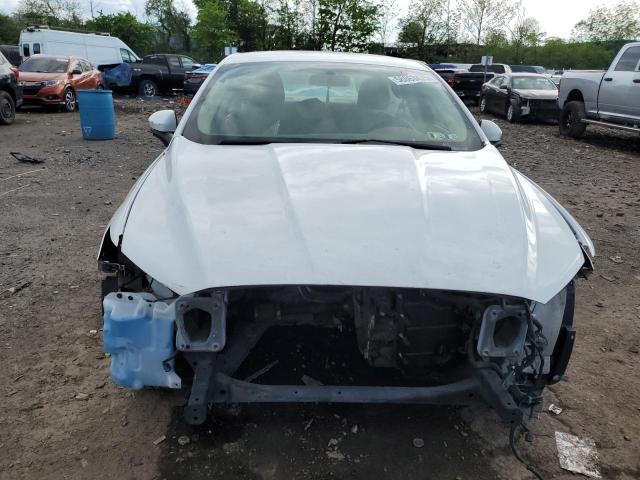Седаны FORD FUSION 2017 Белый