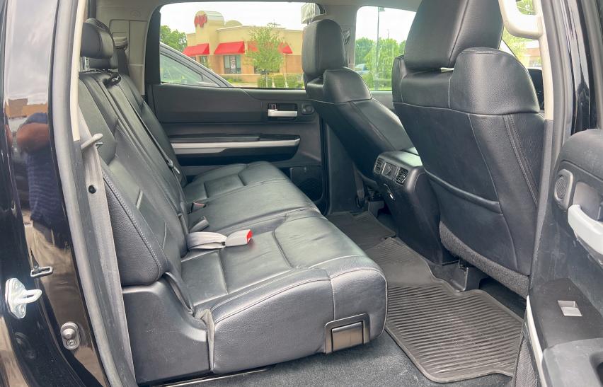  TOYOTA TUNDRA 2021 Czarny