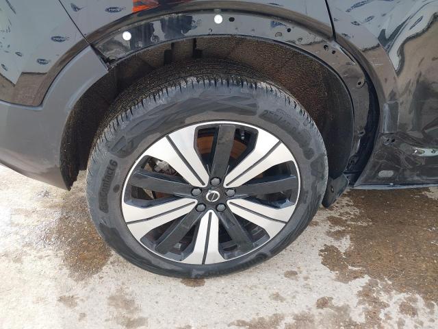 2023 VOLVO XC40 CORE